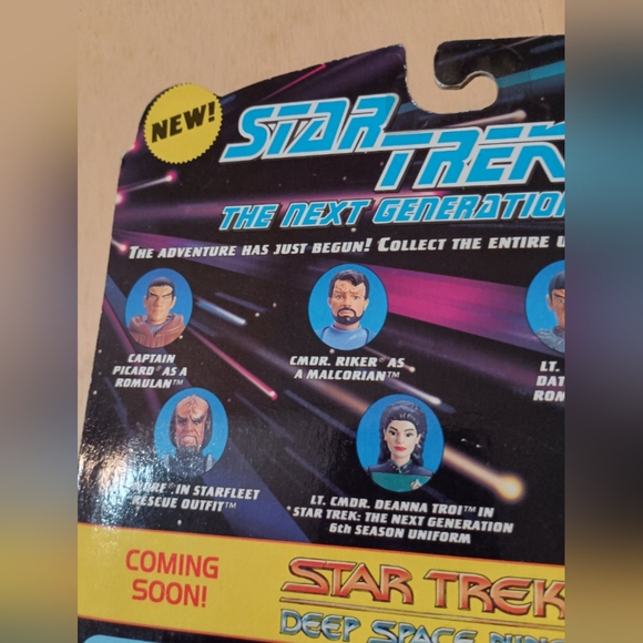 Star Trek TNG Lt Worf in rescue suit action figure - Picture 4 of 6